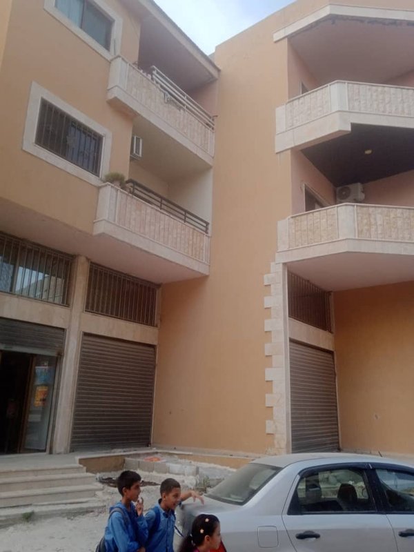 لدينا محلين للبيع في دوير الشيخ سعد